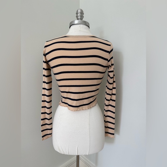 TOPSHOP Petite Stripe Lettuce Trim T-shirt - Picture 8 of 9